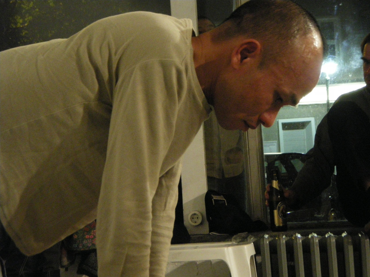 Photographic documentation of RYLLEGA Berlin (Performance by Truong Tan, 19 September 2008)
